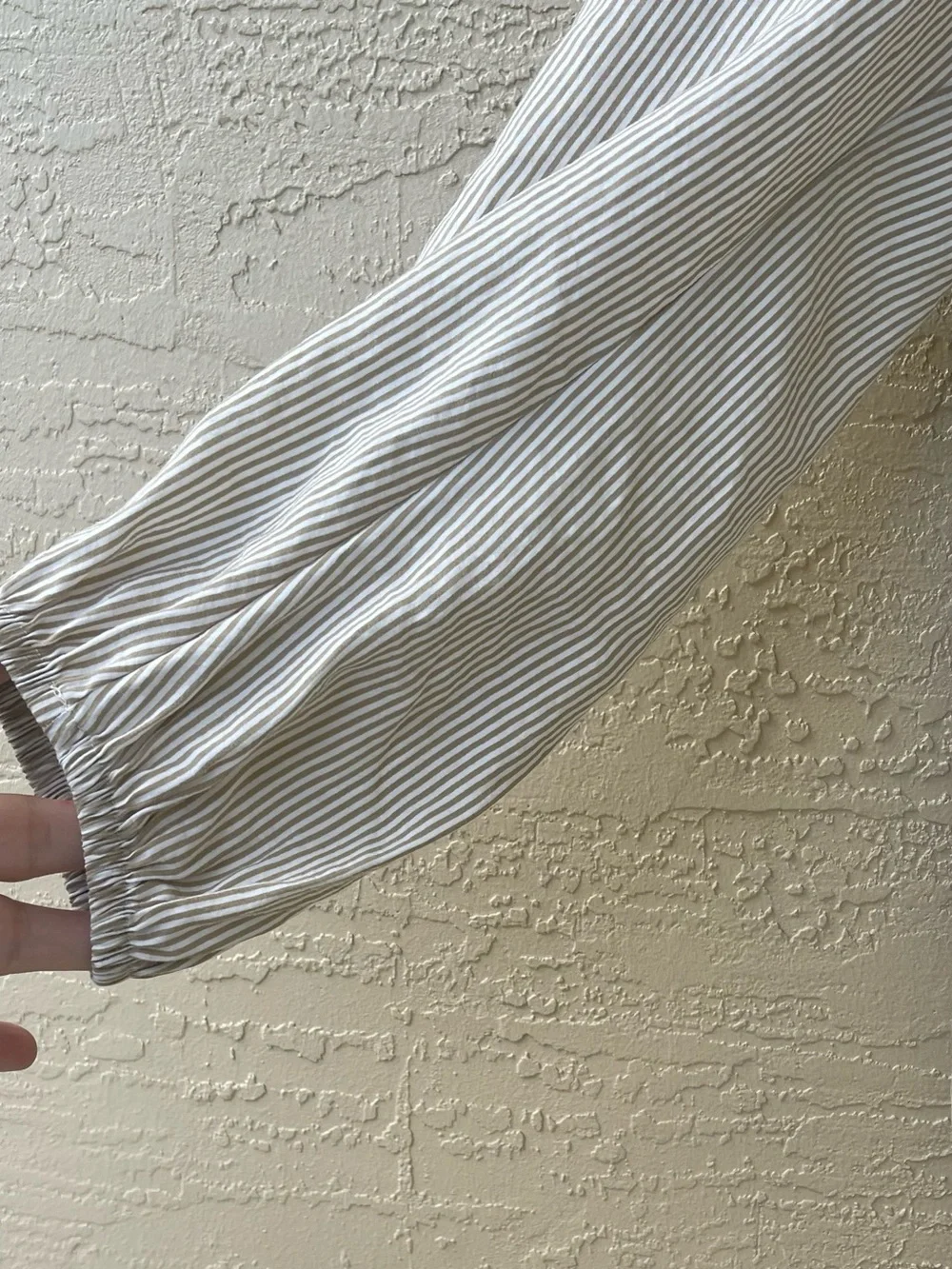 ZARA Beige & White Striped Popover Blouse | Relaxed/ Boho Chic Size Medium - Picture 8 of 8